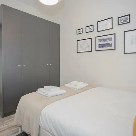 Liiiving - Invictus Bolhao Terrace Apartment