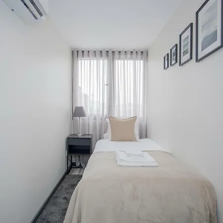 Liiiving - Invictus Bolhao Terrace شقة *